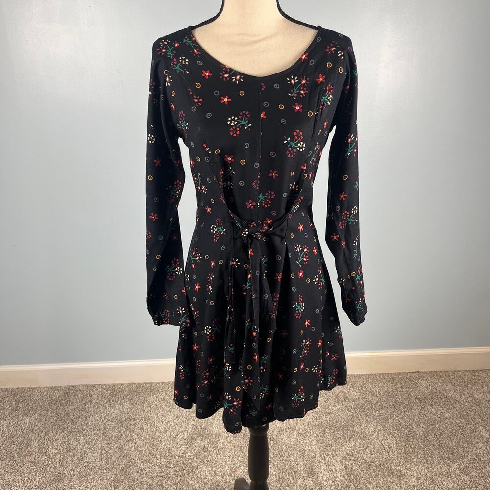 Vintage Kar-a-Van 90s Rayon Floral Fit & Flare Dress Tie Waist Black Size M
